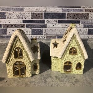 2 VINTAGE Tealight holding Snowy Houses